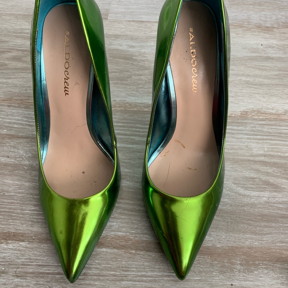 ALDO SLIM LIME GREEN HEELS